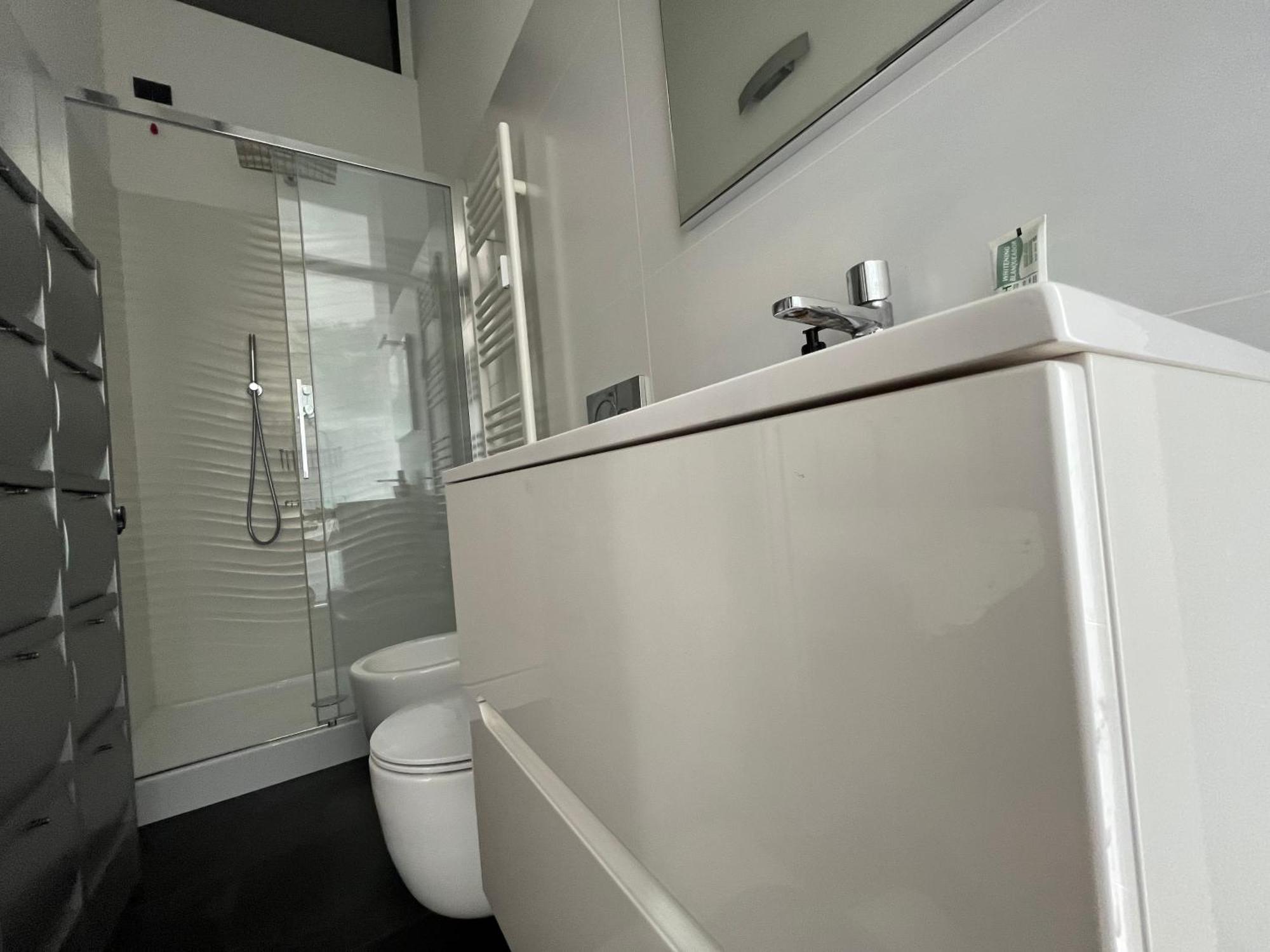 Bellissima Camera Con Bagno Privato Citylife - Sempione Milan Luaran gambar